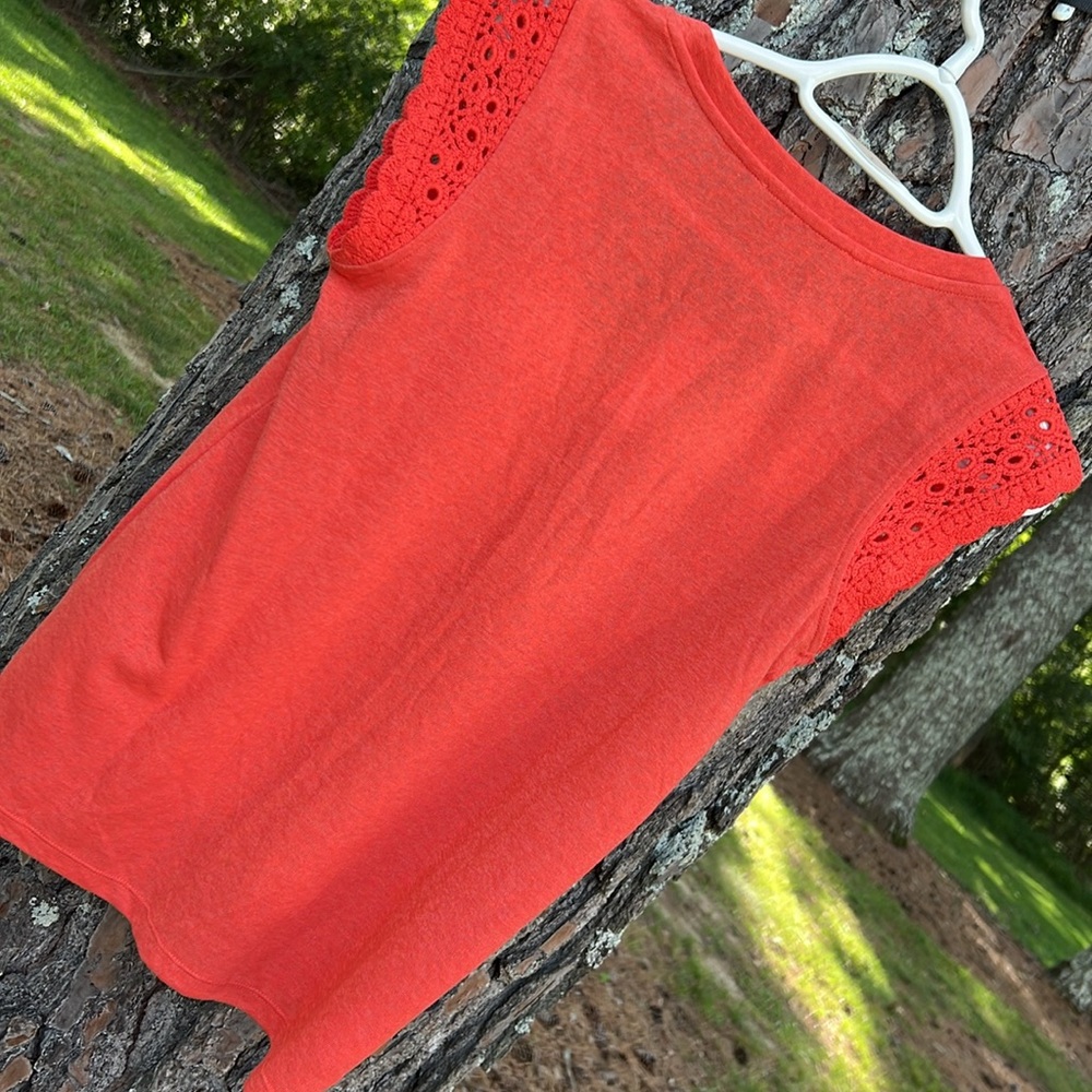 NWT Loft Coral Lace Cap Sleeve Top - Picture 5 of 9